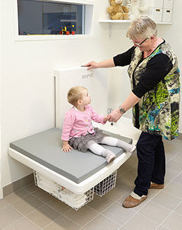 Ropox Changing Table
