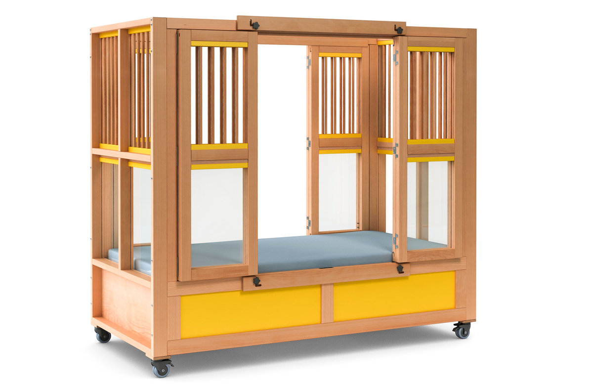 Lukas Therapy Cot
