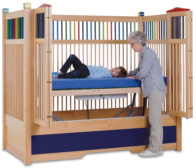 Lukas Therapy Cot